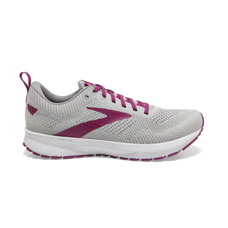 Women's Brooks Revel 5, Grey/White/Baton Rouge, 6 B Medium