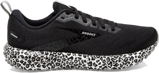 Women's Brooks Revel 6, White/Black/Alloy, 7.5 B Medium